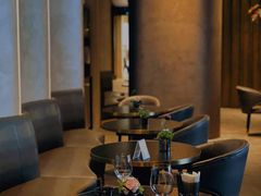 -wineapp葡萄酒餐吧(外滩金融中心店)