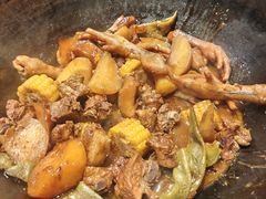 -鱼窝棚柴火铁锅炖(富山屯店)