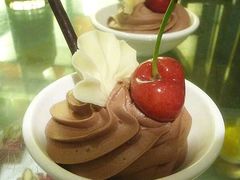 -亮马河饭店翠雅咖啡厅