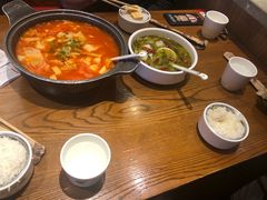 -渝是乎川渝小炒(新世界百货望京店)