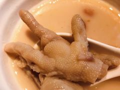 花生眉豆煲凤爪-柴门头啖汤·经典川菜·慢火汤品(锦城万达店)