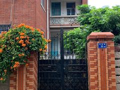 -溪岸路花鸟市场