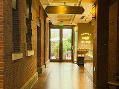 -潮一不贰·法式甜品·生日蛋糕·西式简餐(外滩店)