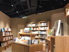 -诚品(信义店)