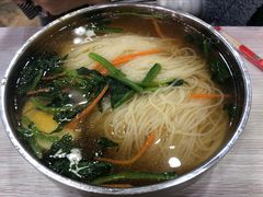 -三姐妹冷面馆(保卫路店)