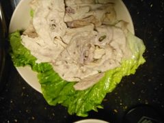 -茅草房·河畔园林火锅