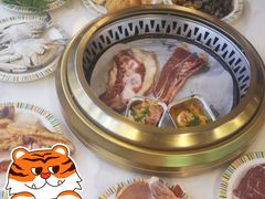 -布罗城堡自助烧烤(鸿通城购物中心店)