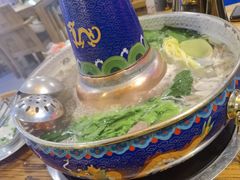 -毛辣果·贵州红酸汤牛肉火锅(西单店)