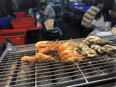 -六合夜市