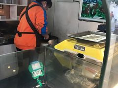 -平望服务区·停车场