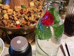 -老佛爷铜炉蛙锅(挂绿店)