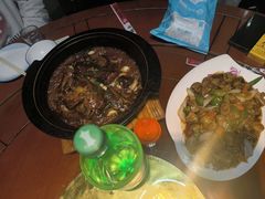 -老码头黑皮肘子锅包肉(赣水路店)