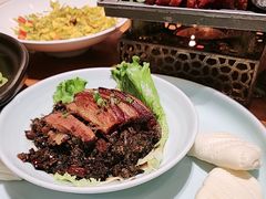 -老滇山寨•云南特色菜•地方菜•民族风情歌舞表演(金碧店)