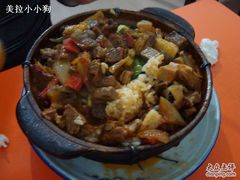 红烧牛腩煲仔饭-芳芳餐厅(白沙路店)