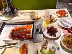 -爱客得牛排海鲜烤肉·火锅自助(春熙路黑金好店)