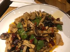 -十三式重庆江湖菜(金茂览秀城店)