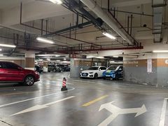 -日月光中心-停车场