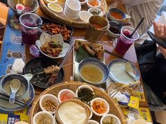 -包整·丝娃娃(一览甲秀楼风景店)