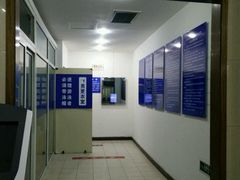 -包玉刚游泳场(黄龙恒励大厦店)