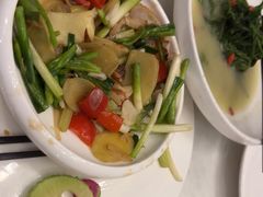 -五谷芳乳鸽王(海景店)