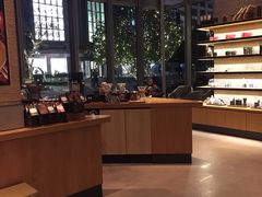 -星巴克臻选(杭州嘉里中心1F店)