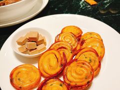 鹅肝酱葱油饼-甄御•海鲜新青岛菜(麦岛店)