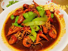传统十三香龙虾-虾满堂小龙虾烧烤(富荟广场店)