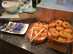 面包-圣廷苑酒店-世纪楼菲苑自助餐厅