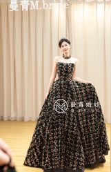 -曼青婚纱礼服馆
