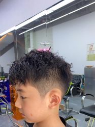 -茶发Salon·烫发染发理发