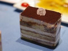 -花花卷卷·鲜食蛋糕(静安久光百货店)