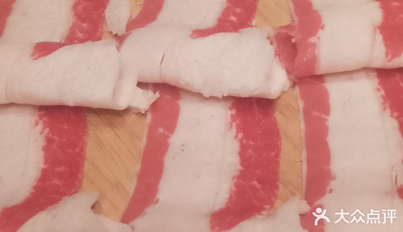 口味在线，经济实惠的火锅自助餐厅