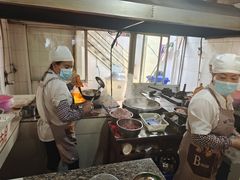 -正宗杨记普洱酸醋米线(总店)