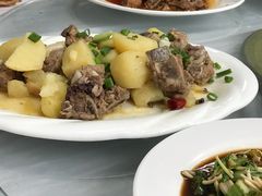 土豆烧排骨-荣生萝卜汤饭店