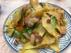 -霄汉牛三鲜湖北砂锅菜(万松园2店)