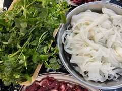 -牛一煲美食(江高店)