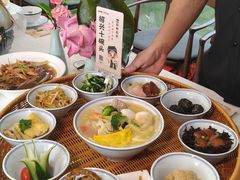 -绍兴老味道·非遗门店(银泰城店)