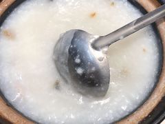 -广东仔港式茶餐厅(银泰店)