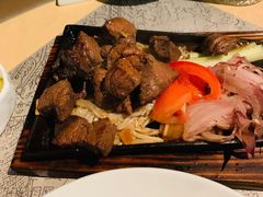 铁锄牛肉-穹六人间 people 6(岳阳路店)