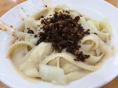 牛肉脆绍刀削面-华兴街自力面店
