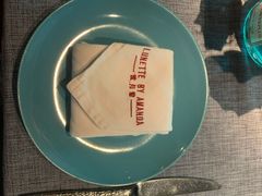 -弦月窗LUNETTE BY AMANDA(复兴路店)