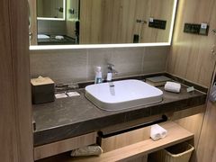 -杭州西湖湖滨银泰亚朵酒店