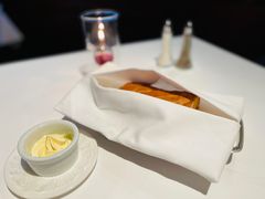 餐前面包牛油-茹丝葵经典牛排馆(上海外滩店)