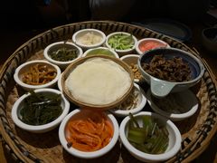 -包整·丝娃娃(一览甲秀楼风景店)