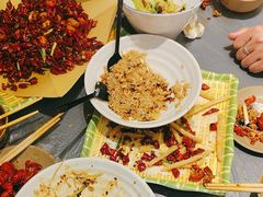-肥肥虾庄·金牌油焖大虾(东湖欢乐谷店)