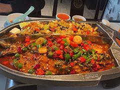 -江边城外烤全鱼(世茂广场店)
