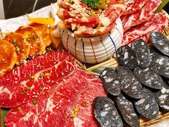 -山川小町·极番烧肉(新地假日广场店)