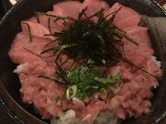 葱粒吞拿鱼拼大腩饭-定食Doraya(骆克道店)