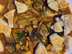-巴特餐饮6加1音乐餐吧·新疆菜