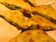 豆角饼-吃饭皇帝大土家民族菜(正大广场店)